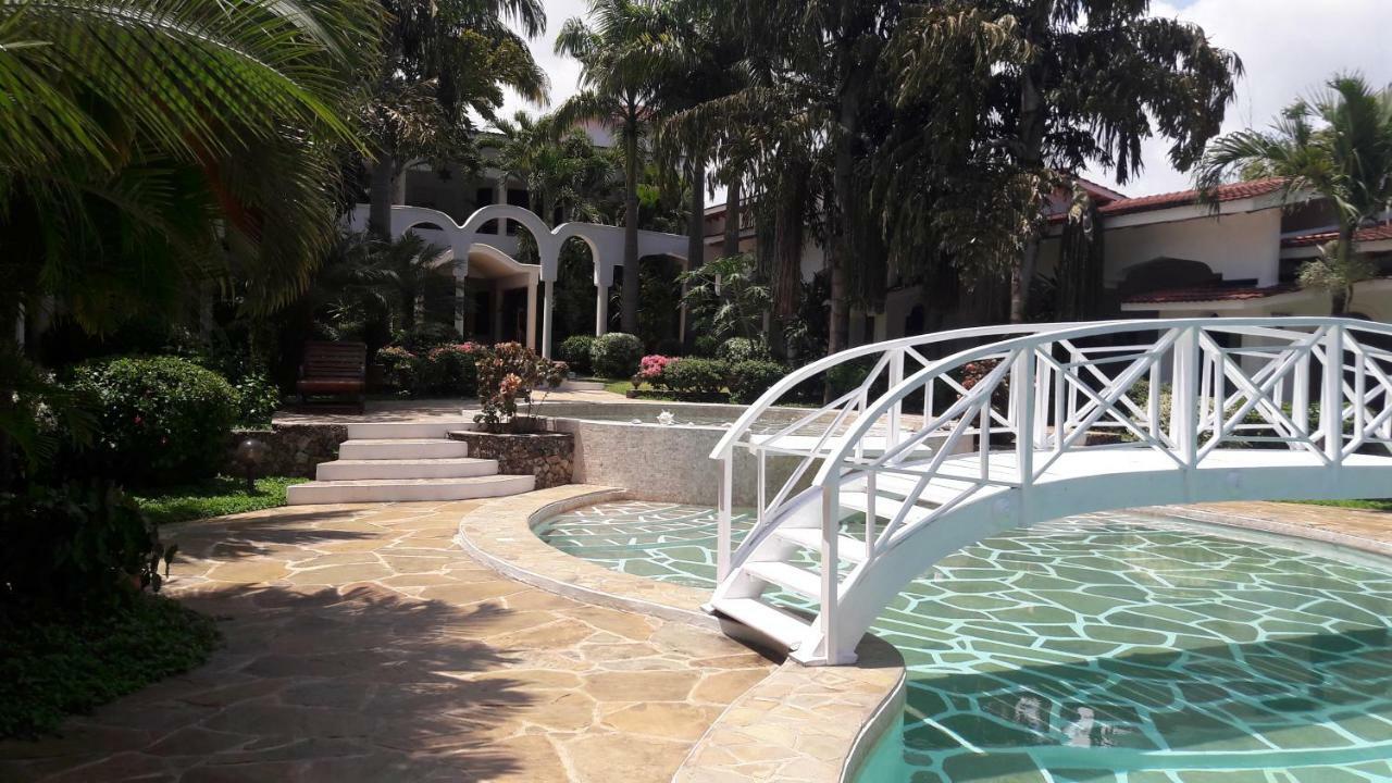 Hotel Villa มาลินดี ภายนอก รูปภาพ